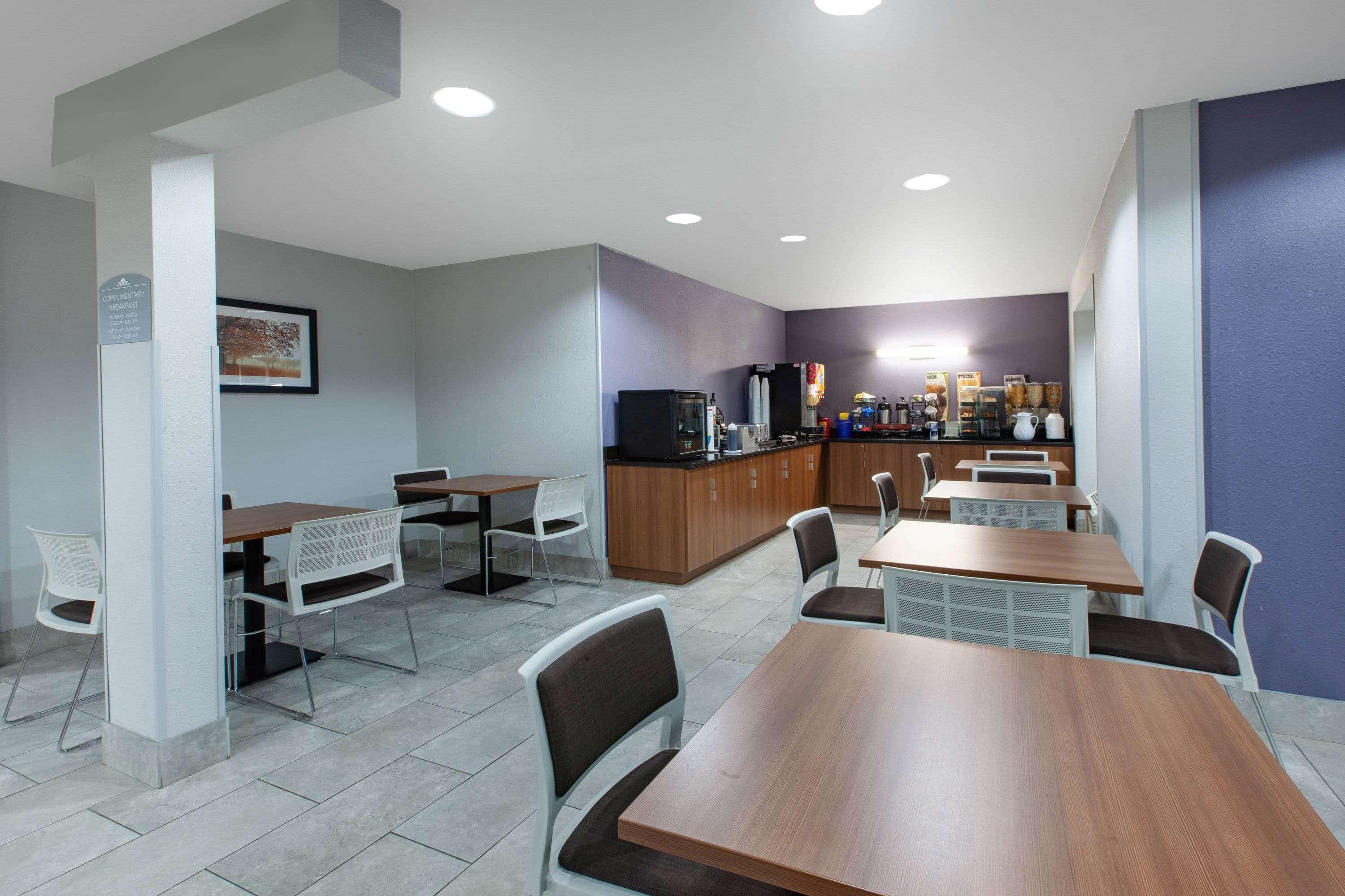 Microtel Inn & Suites By Wyndham Pittsburgh Airport Robinson Township Eksteriør bilde