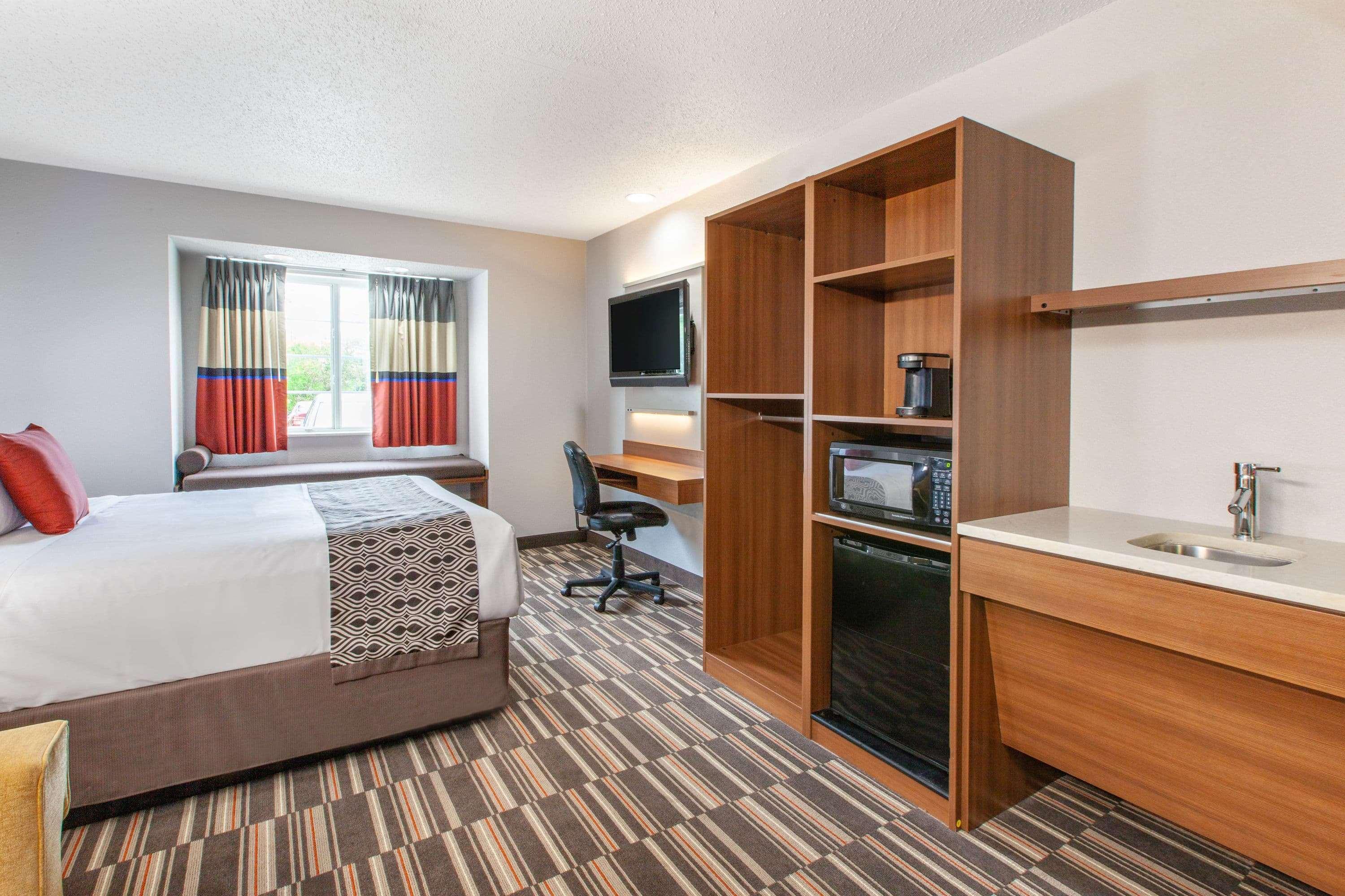 Microtel Inn & Suites By Wyndham Pittsburgh Airport Robinson Township Eksteriør bilde