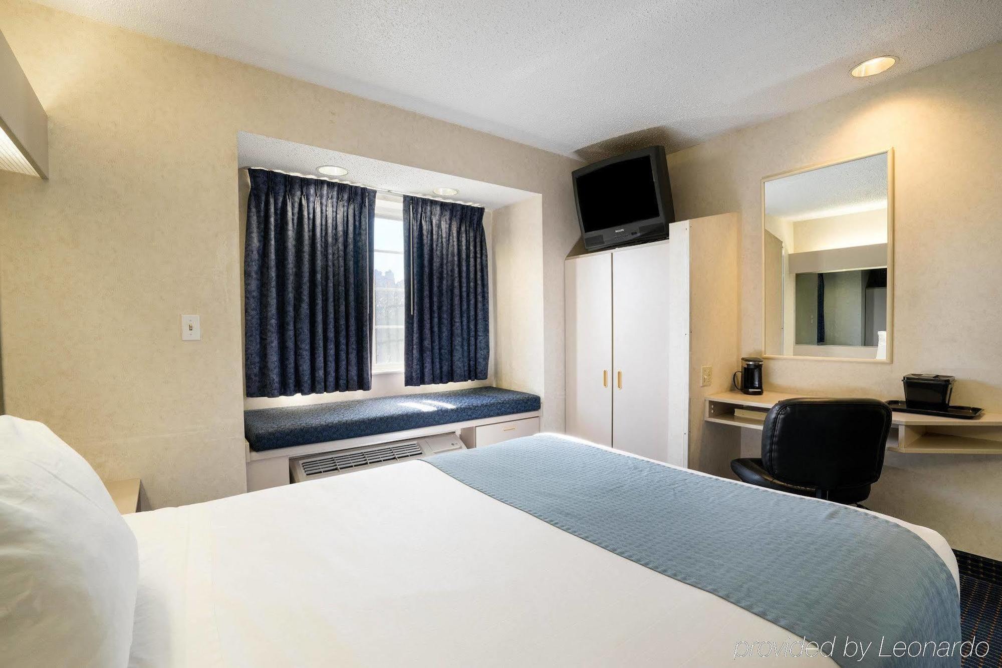 Microtel Inn & Suites By Wyndham Pittsburgh Airport Robinson Township Eksteriør bilde