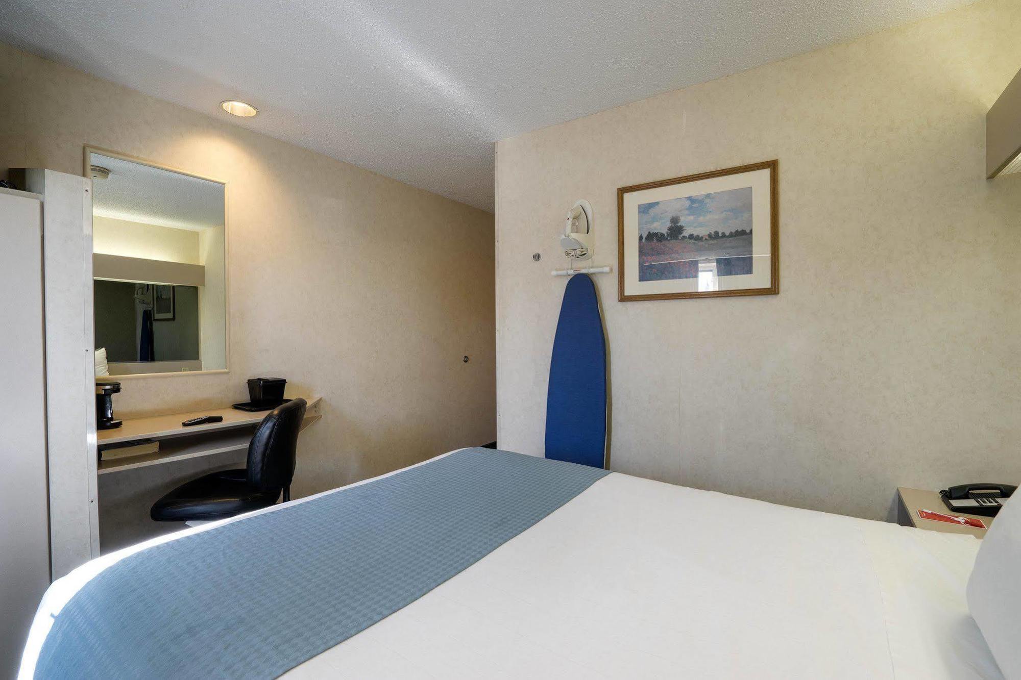 Microtel Inn & Suites By Wyndham Pittsburgh Airport Robinson Township Eksteriør bilde