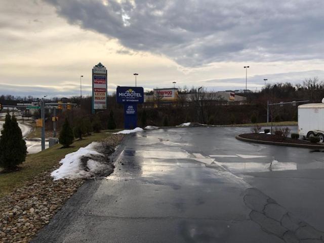 Microtel Inn & Suites By Wyndham Pittsburgh Airport Robinson Township Eksteriør bilde